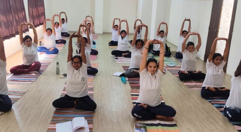 Diploma in Yoga Teacher 7 7