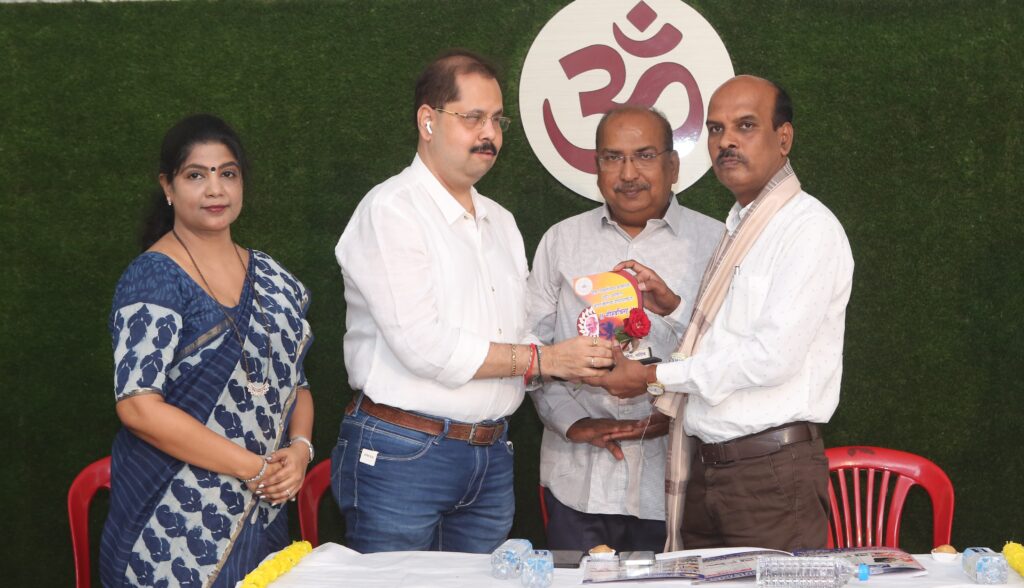 Diploma in Yoga Teacher kakad Ycmou Mr. Kakad, senior YCMOU official, visiting Ashirwad Yog Naturopathy College in Nashik